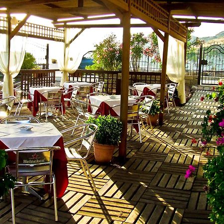 Hotel Miramare Bosa Marina Kültér fotó