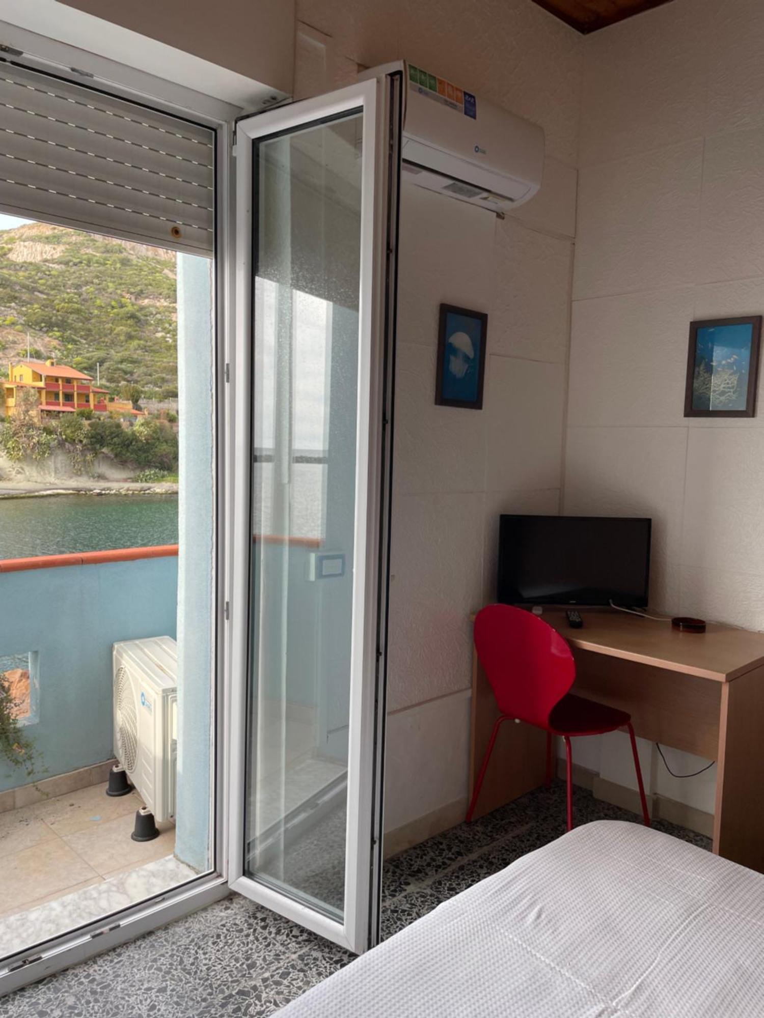 Hotel Miramare Bosa Marina Kültér fotó